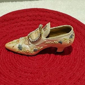 NOSTALGIA, Collectable Edwardian-Style Shoe